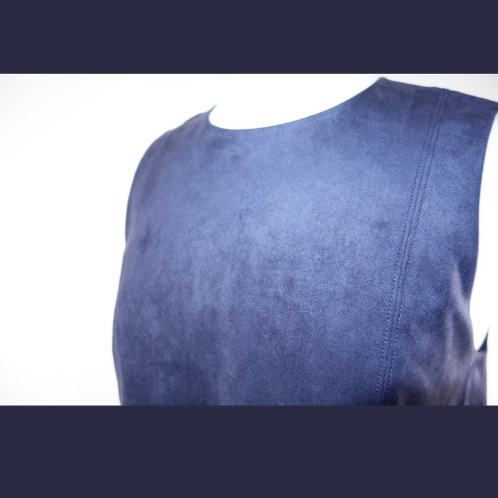 Aritzia Babaton Navy Suede Top - Size M - Picture 7 of 11